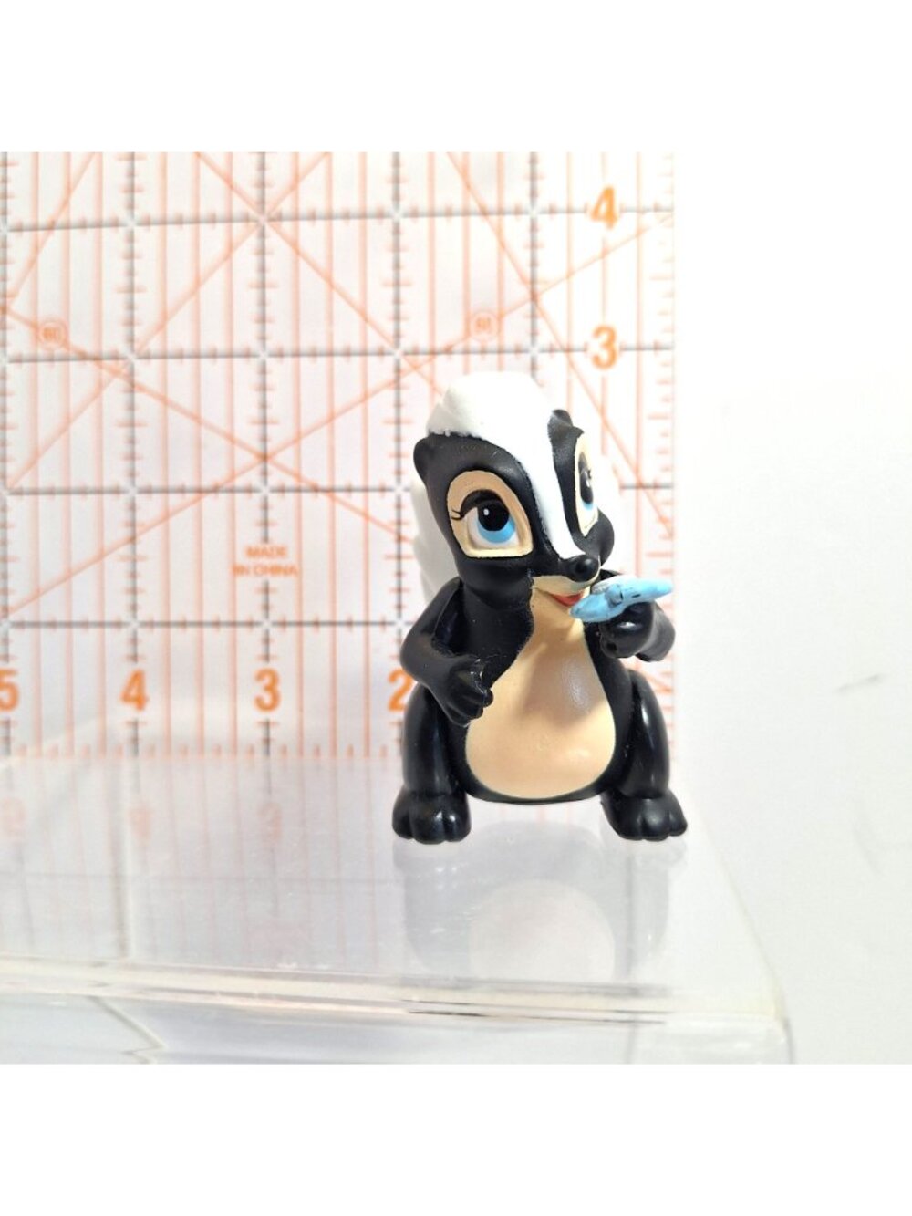 Disney Bambi Flower Skunk PVC Articulated Figure Cake Topper 2.5 Inch - Picture 10 of 10